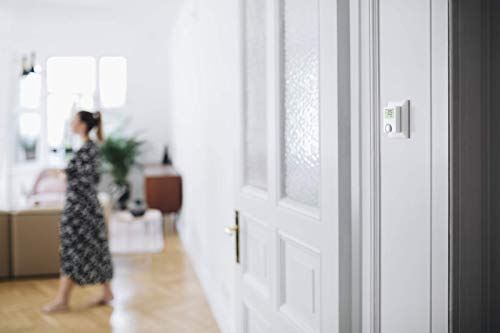 Bosch Smart Home Raumthermostat für Fußbodenheizungen mit kabelgebundener Steuerung, 230 V, kompatibel mit Google Assistant und Alexa