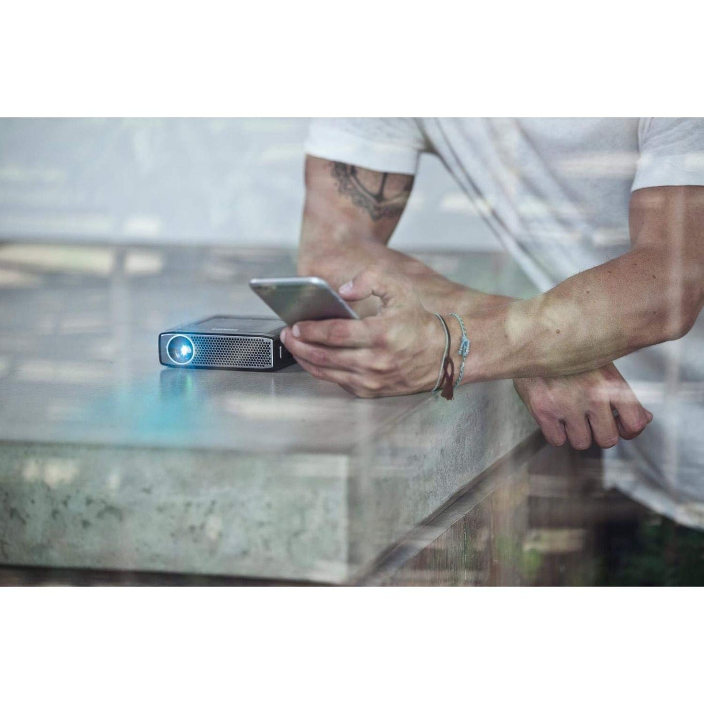 'Philips PicoPix-Projektor/Taschenprojektor ppx4935/EU – FH300L (350 ANSI Lumen, DLP, 720p (1280 x 720), 100000: 1, 16: 9, 381 – 3810 mm (15 – 150))