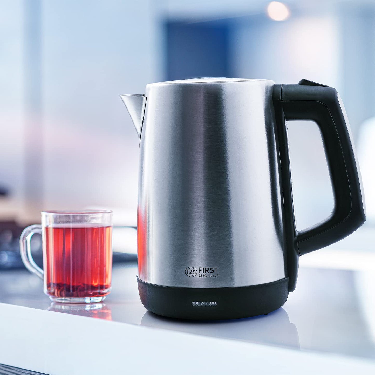 TZS First Austria Edelstahl Wasserkocher, 1,7 L, in Schwarz/Edelstahl, 2200 W, 360 Grad Abstellwinkel, integrierter Kalkfilter, Trockenkochschutz, Abschaltautomatik