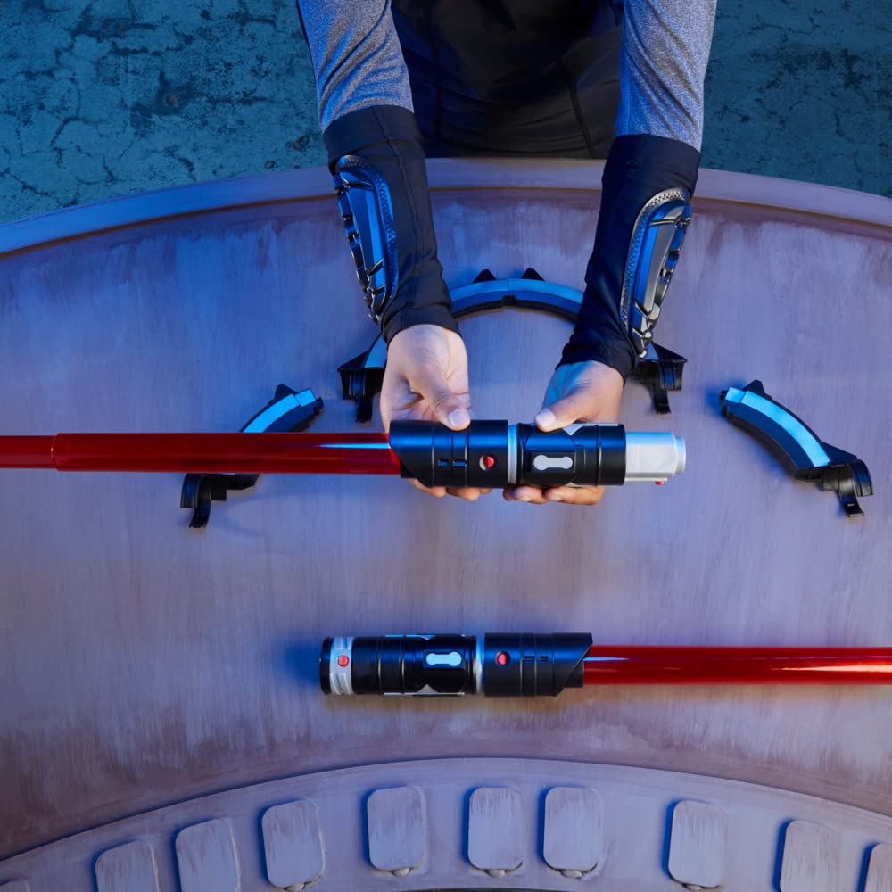 Hasbro Star Wars Lightsaber Forge Inquisitoren Meister Set, elektronisches Doppelklingen-Lichtschwert, Spielzeug für Kids ab 4