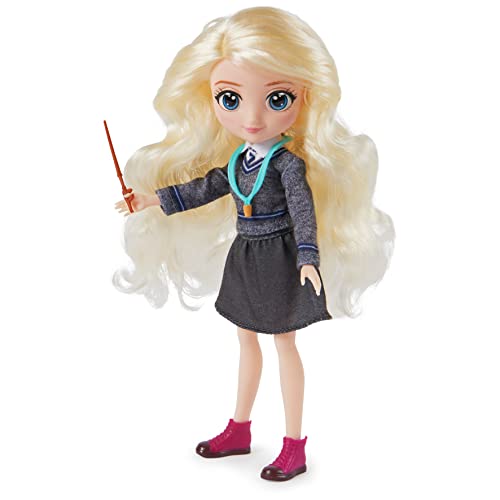Wizarding World Harry Potter, 20.3-cm Luna Lovegood Gift Set with 2 Outfits, 5 Doll Accessories, Kids’ Toys for Ages 5 and up