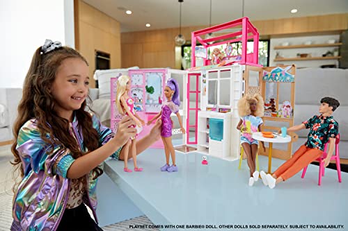 Barbie HCD48 - Puppenhaus-Spielset mit Puppe & Haus mit 2 Ebenen & 4 Spielbereichen, komplett eingerichtet, mit Haustier und Zubehör, Spielzeug Geschenk für Kinder ab 3 Jahren