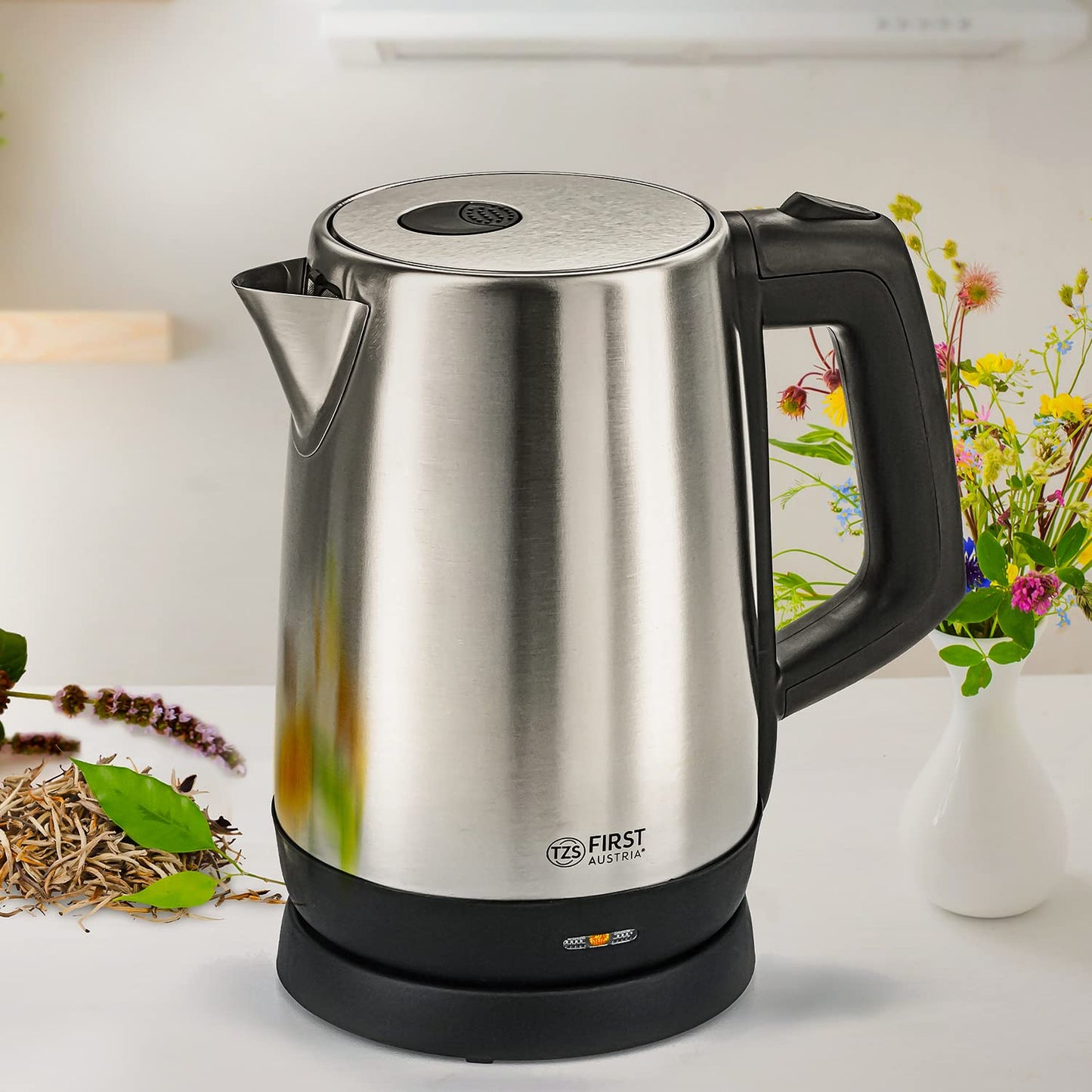 TZS First Austria Edelstahl Wasserkocher, 1,7 L, in Schwarz/Edelstahl, 2200 W, 360 Grad Abstellwinkel, integrierter Kalkfilter, Trockenkochschutz, Abschaltautomatik