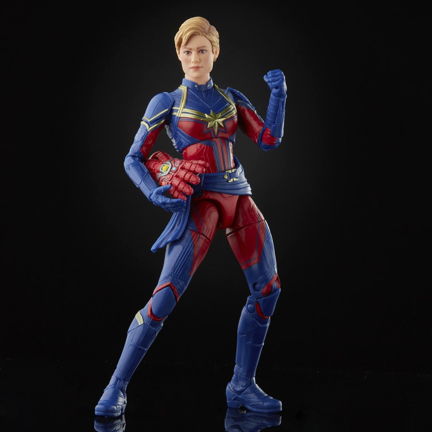 Hasbro Marvel Legends Series 15 cm große Captain Marvel und Rescue Armor Figuren 2er-Pack, Infinity Saga, Premium-Design und 12 Accessoires, F0190, Mehrfarbig