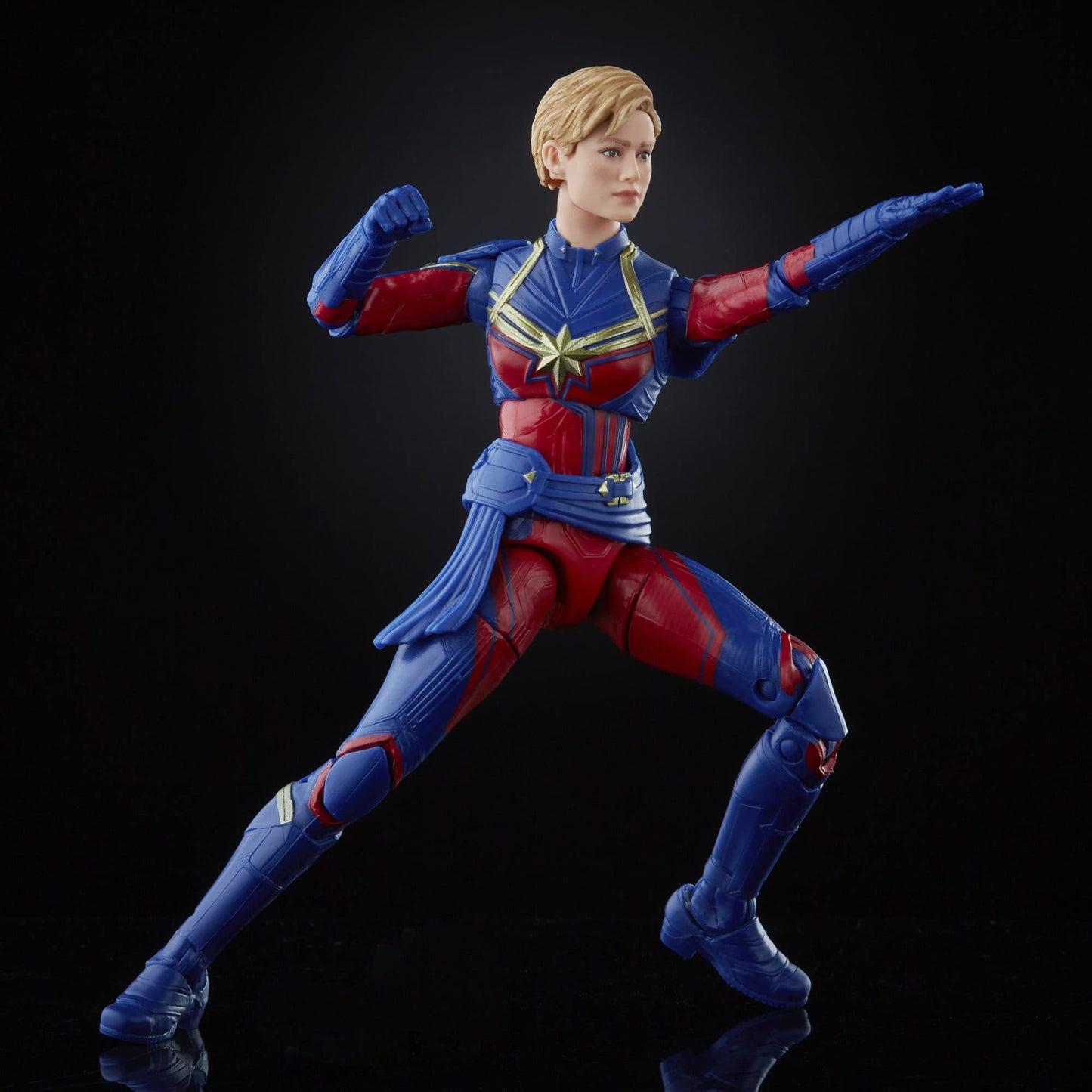 Hasbro Marvel Legends Series 15 cm große Captain Marvel und Rescue Armor Figuren 2er-Pack, Infinity Saga, Premium-Design und 12 Accessoires, F0190, Mehrfarbig